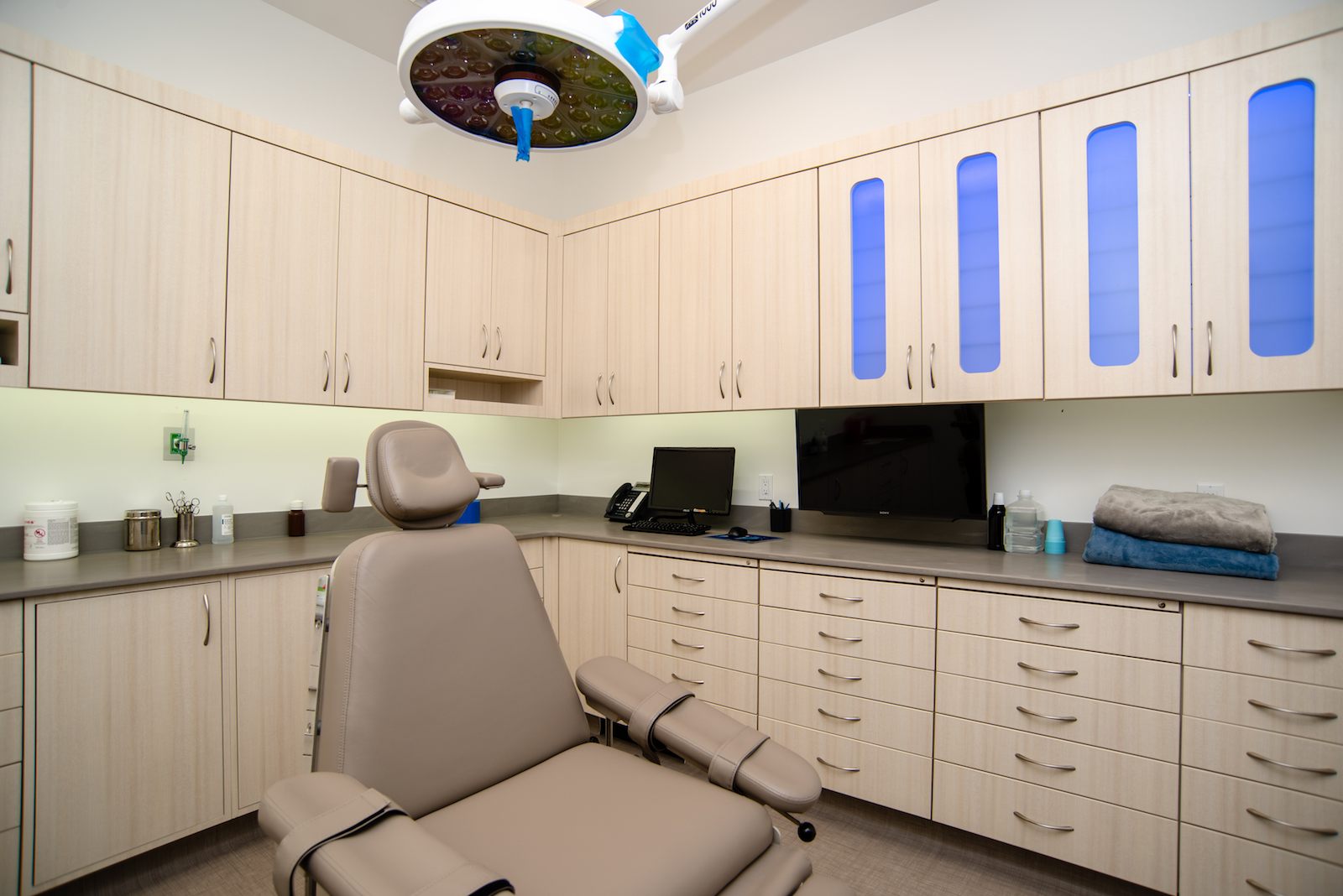 Photo of Boyd Industries products at Washington Jaw & Facial Surgery
